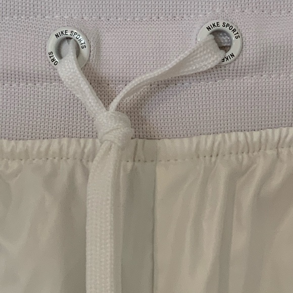NIKE Womens Pants Medium EUC🌼 - Picture 8 of 8